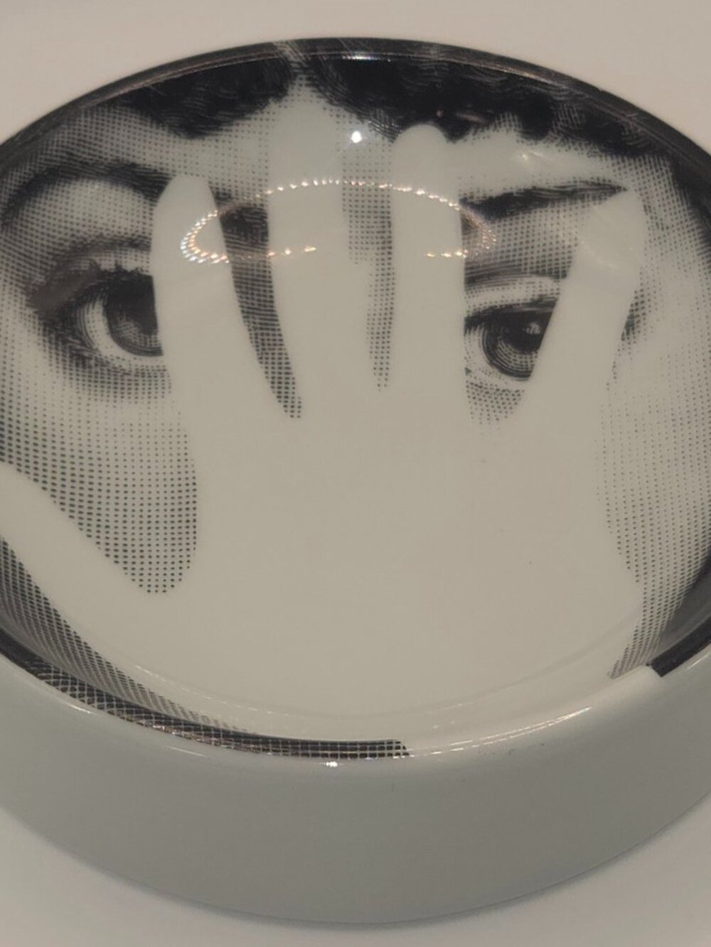 Fornasetti Tema e Variazioni N16 Round Ashtray